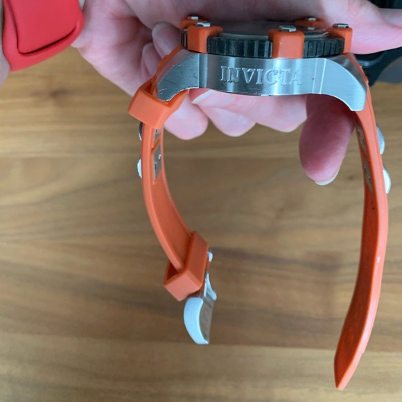 EUC Invicta Men's SEABASE Chronograph Watch; Quartz Movement; Stainless Steel. - Picture 4 of 9